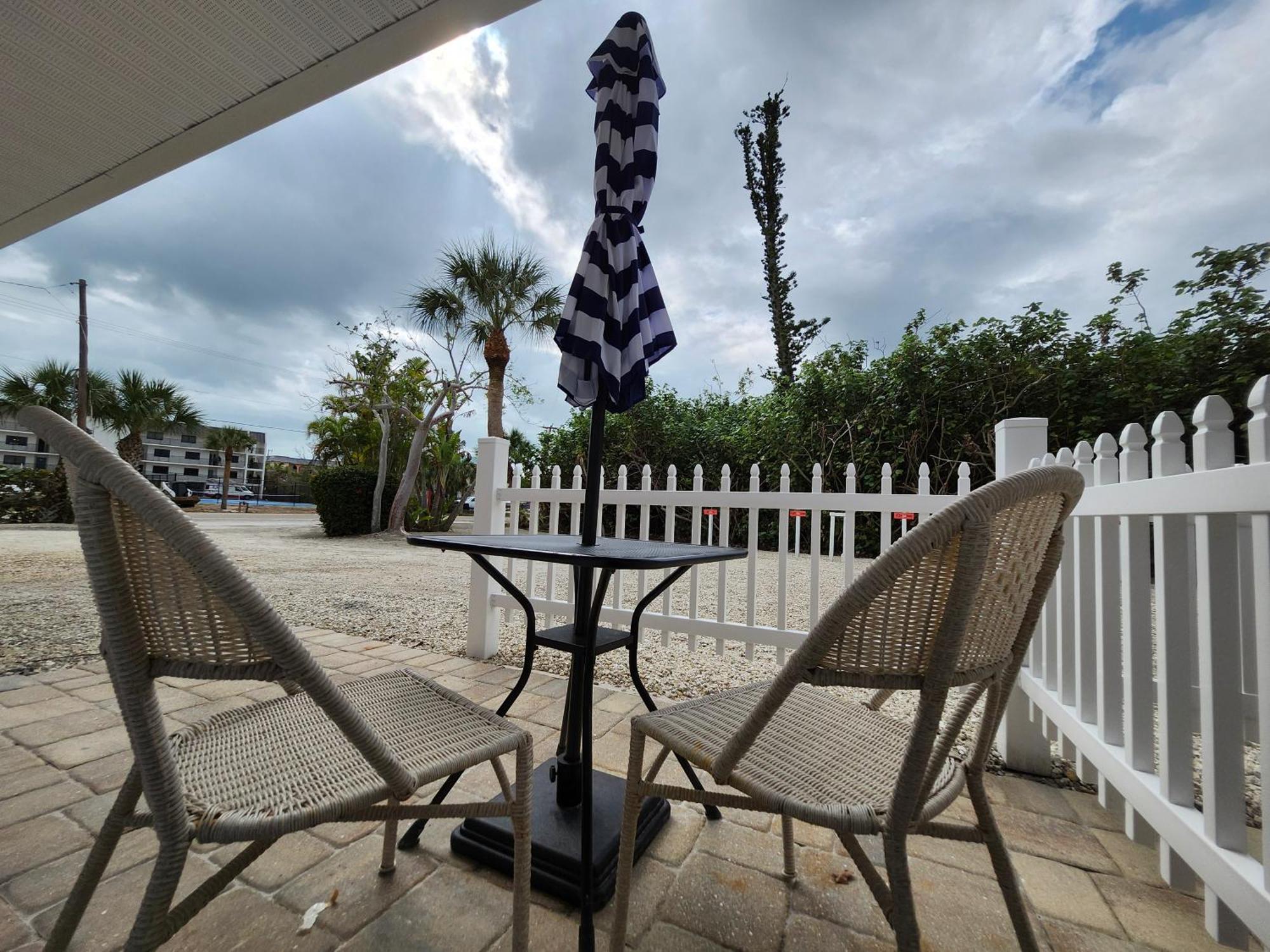 Sunshine Island Inn - Adults Only Sanibel Exterior photo