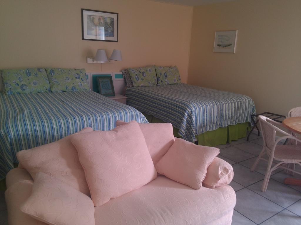 Sunshine Island Inn - Adults Only Sanibel Room photo