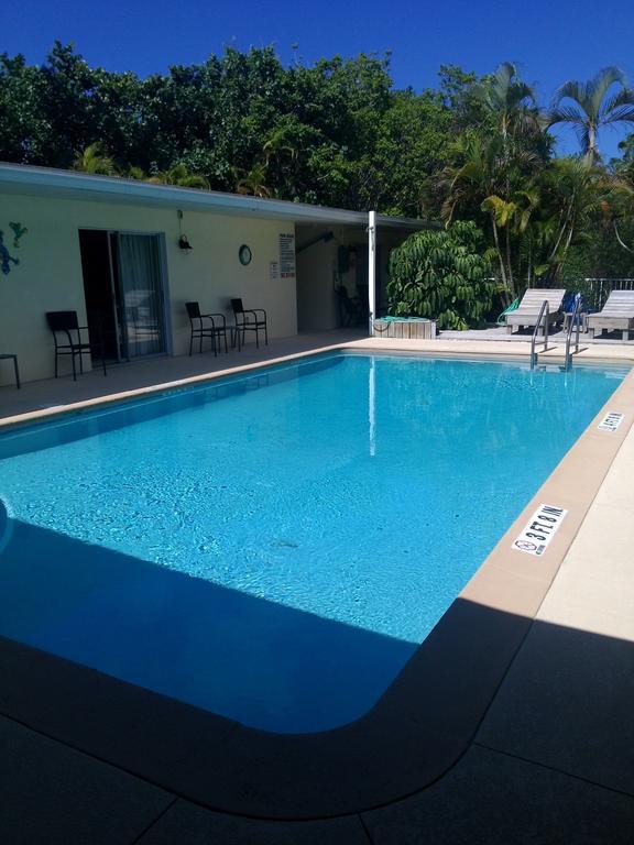 Sunshine Island Inn - Adults Only Sanibel Exterior photo