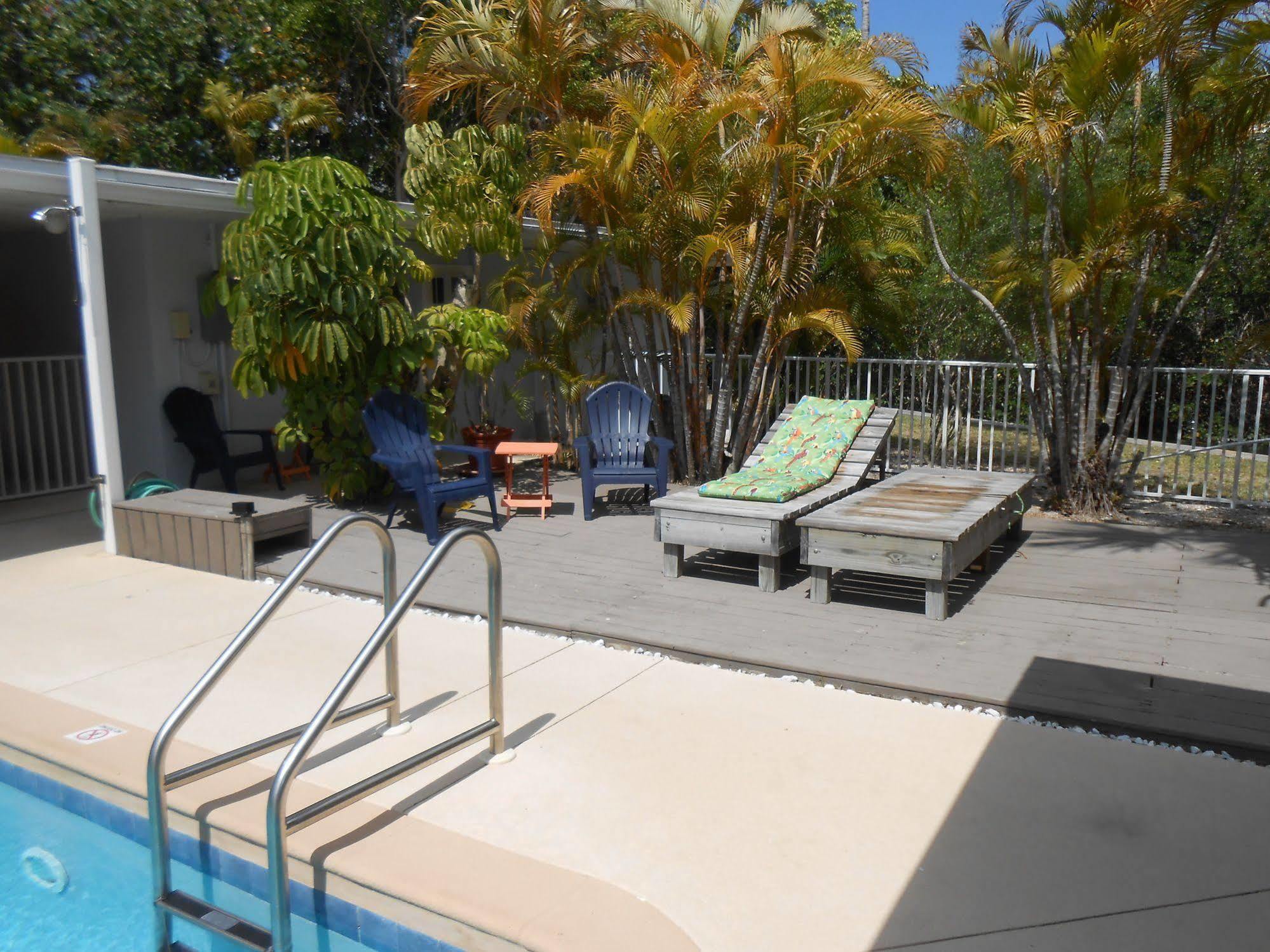 Sunshine Island Inn - Adults Only Sanibel Exterior photo
